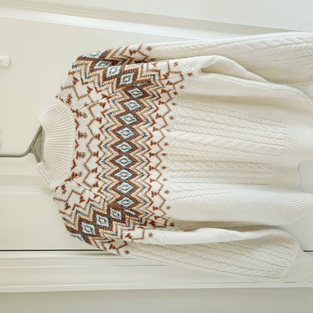 Cozy White and Brown Patterned Sweater New
